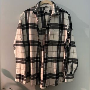 aeo black and white flannel